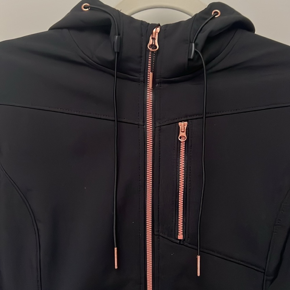 Mondetta Soft Shell Rain Jacket - Picture 2 of 7